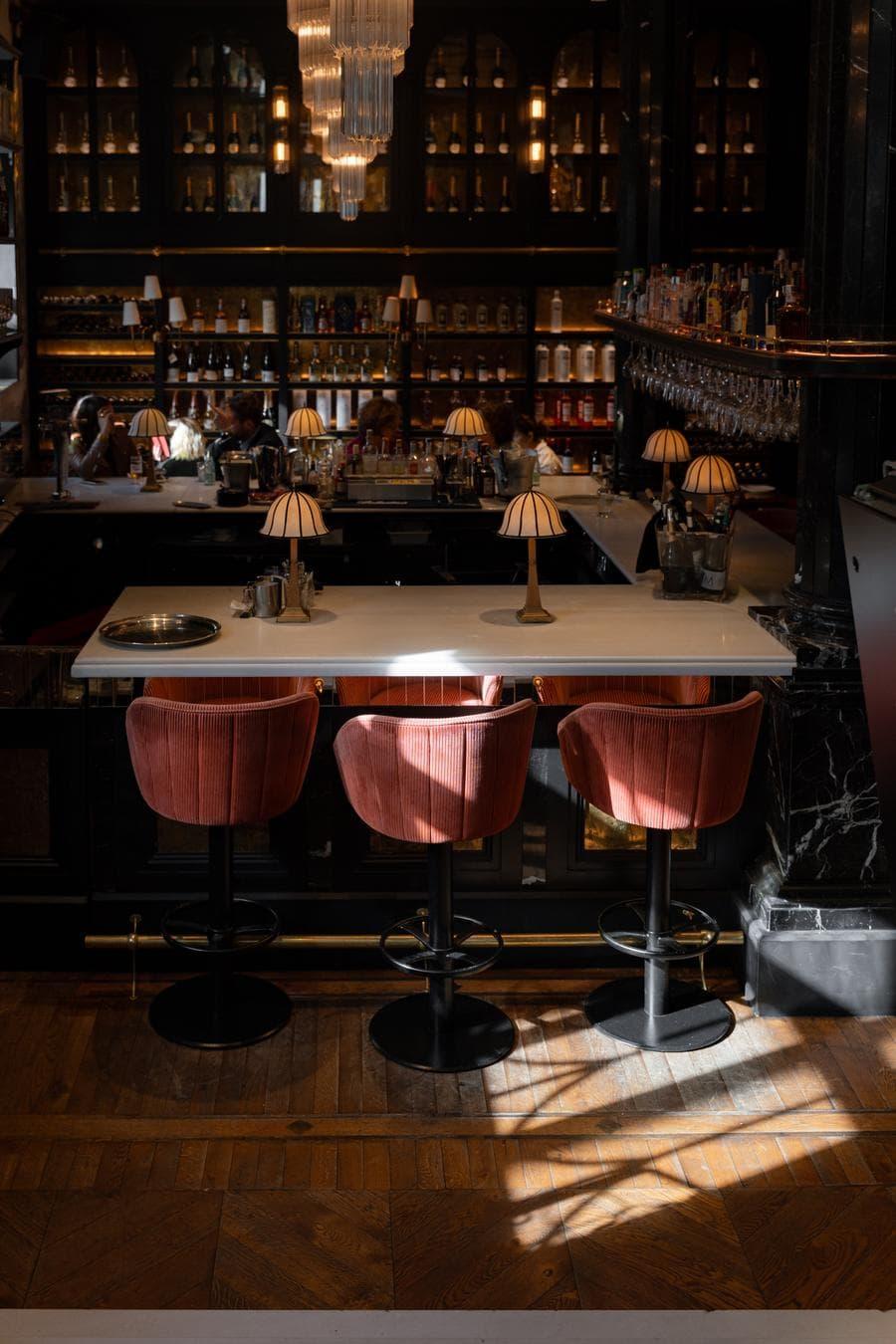 Interior del bar MERY — venue de lujo en Barcelona